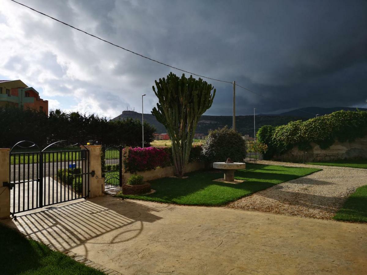 Luxury Home Bosa Marina ,Oristano Exterior photo